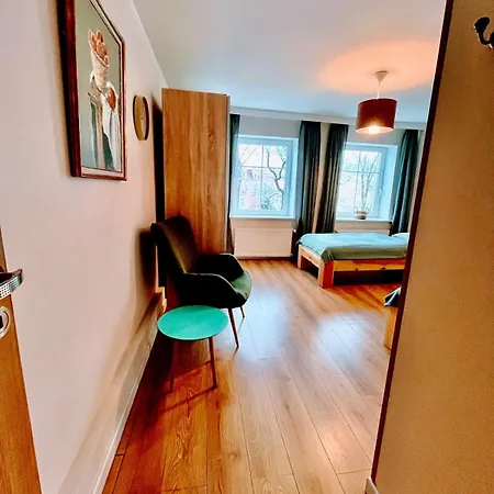 W Parku Przy Teatrze Apartament *