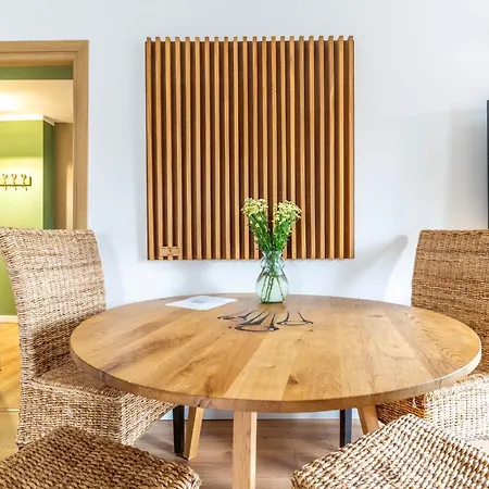 W Parku Przy Teatrze Szczawno-Zdroj