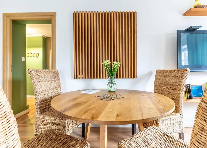 W Parku Przy Teatrze Szczawno-Zdroj